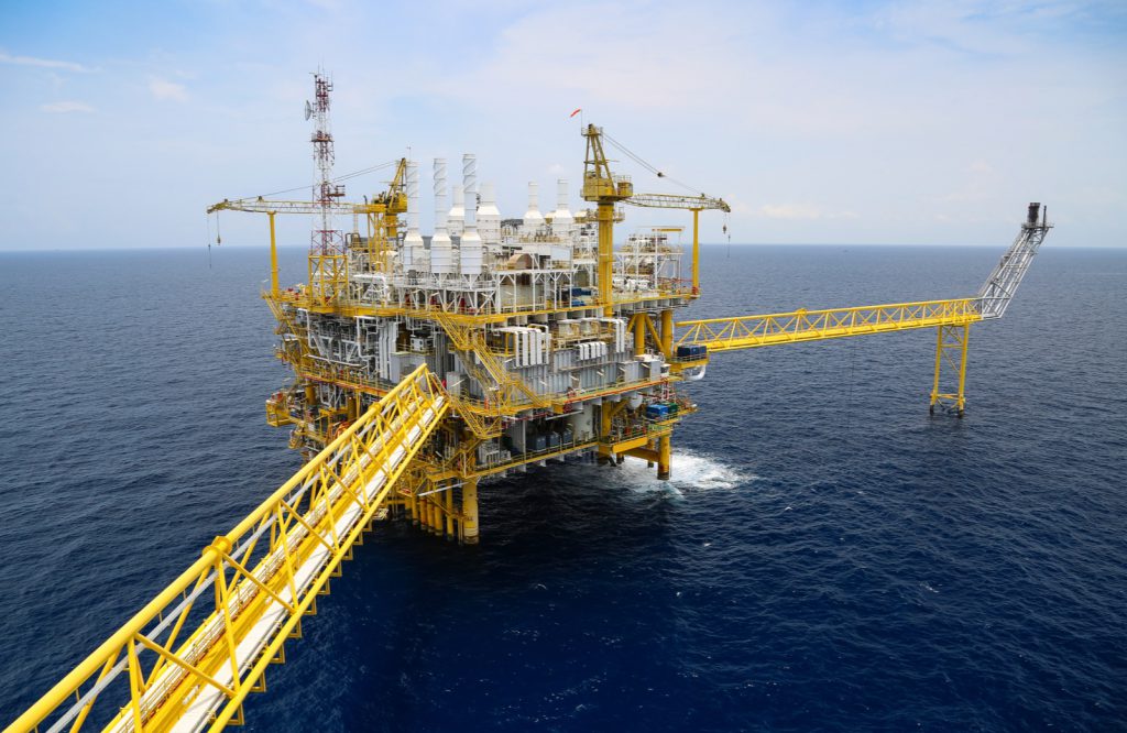 Offshore booreiland op de oceaan met gietwerk componenten van ELCEE